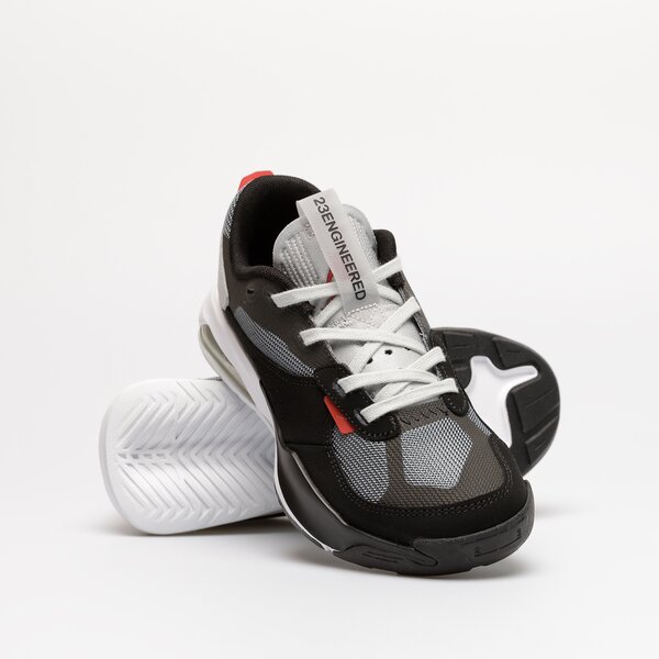 Sporta apavi bērniem JORDAN AIR 200E (GS) dm9677-060 krāsa melna