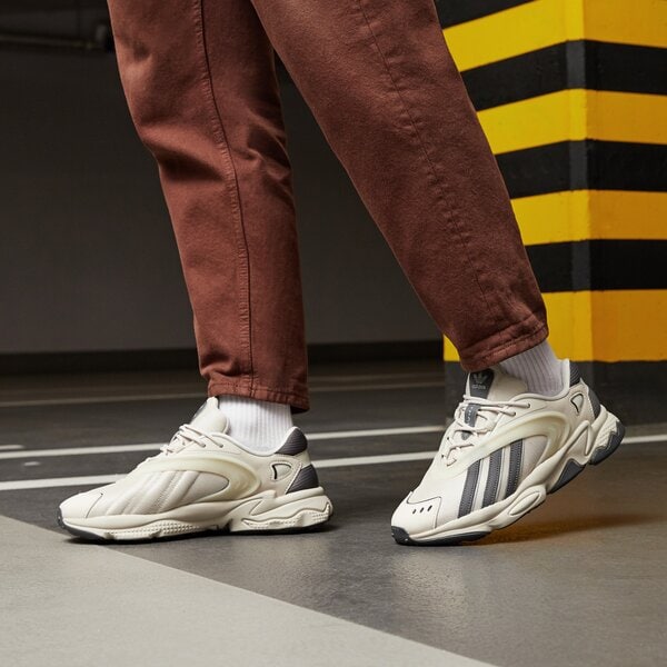 Sporta apavi vīriešiem ADIDAS OZTRAL gz9409 krāsa bēša