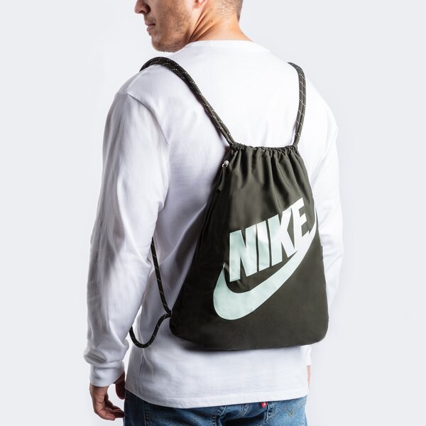 Bērnu maisiņš NIKE MAISINŠ NK HERITAGE DRAWSTRING dc4245-010 krāsa melna