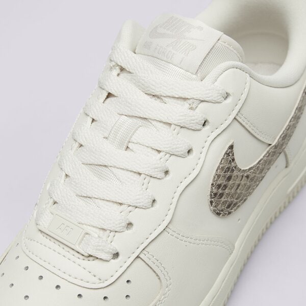 Sporta apavi sievietēm NIKE WMNS AIR FORCE 1 '07 REC dd8959-002 krāsa bēša