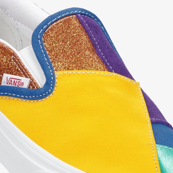 Sporta apavi sievietēm VANS UA CLASSIC SLIP-ON vn0a33tb44b1 krāsa daudzkrāsaina