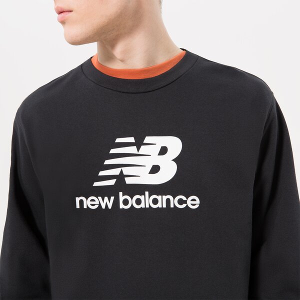 Vīriešu džemperis NEW BALANCE DŽEMPERIS NB ESSENTIALS LOGO CREW mt31538bk krāsa melna