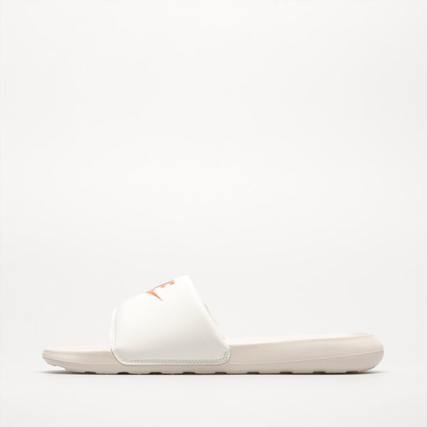 Vīriešu NIKE VICTORI ONE cn9675-108 krāsa bēša