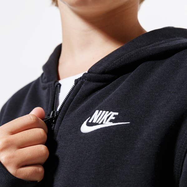 Džemperi bērniem NIKE DŽEMPERIS AR RĀVĒJSLĒDZĒJU    Z KAPTUREM SPORTSWEAR CLU bv3699-010 krāsa melna