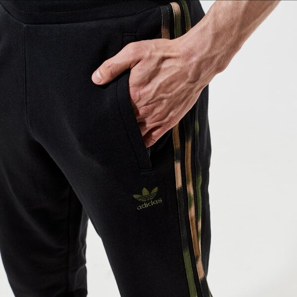 Vīriešu bikses ADIDAS BIKSES CAMO SWEAT PANT gn1861 krāsa melna