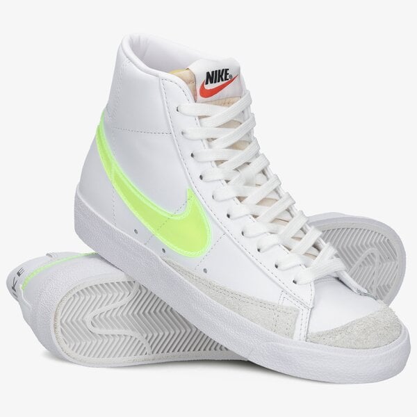 Sporta apavi sievietēm NIKE W BLAZER MID '77 ESS dj3050-100 krāsa balta