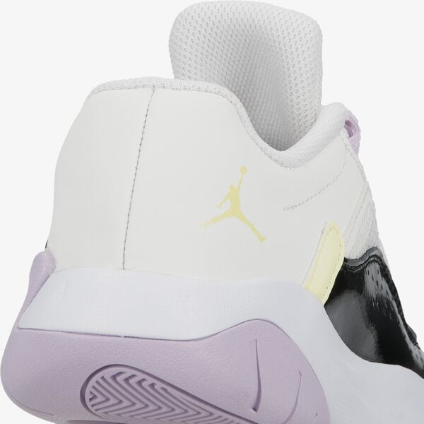 Sporta apavi bērniem AIR JORDAN 11 CMFT LOW GS dv3477-100 krāsa balta