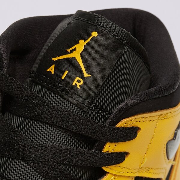 Sporta apavi vīriešiem AIR JORDAN 1 MID  hj6654-071 krāsa melna