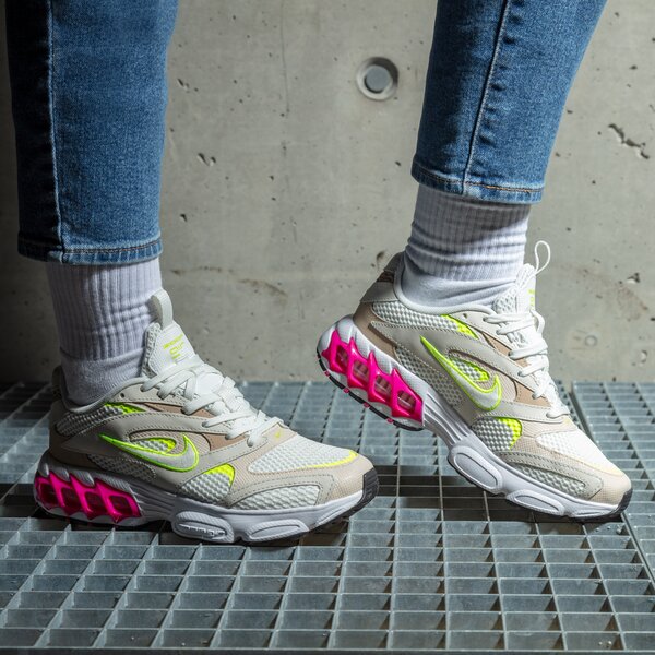 Sporta apavi sievietēm NIKE ZOOM AIR FIRE cw3876-106 krāsa daudzkrāsaina