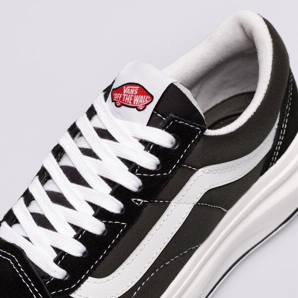 Sporta apavi sievietēm VANS UA OLD SKOOL OVERT CC vn0a7q5eba21 krāsa melna