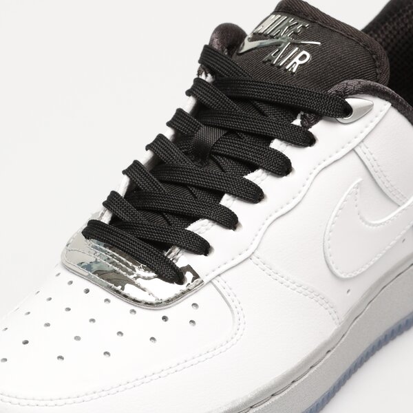 Sporta apavi sievietēm NIKE WMNS AIR FORCE 1 '07 SE dx6764-100 krāsa balta