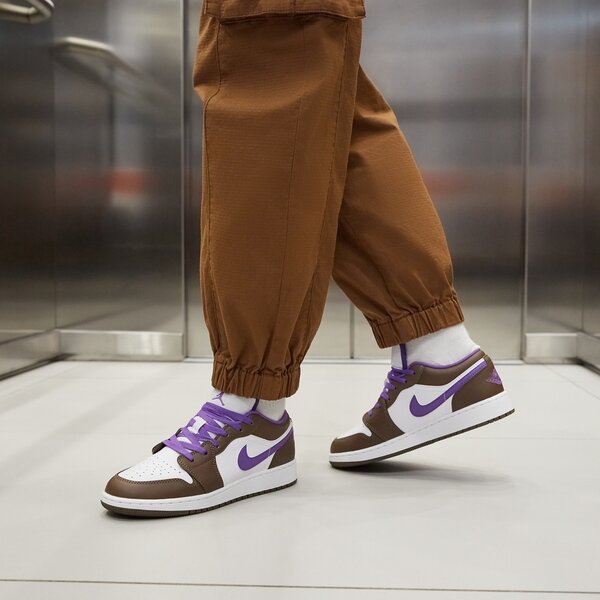 Sporta apavi bērniem AIR JORDAN 1 LOW  553560-215 krāsa daudzkrāsaina