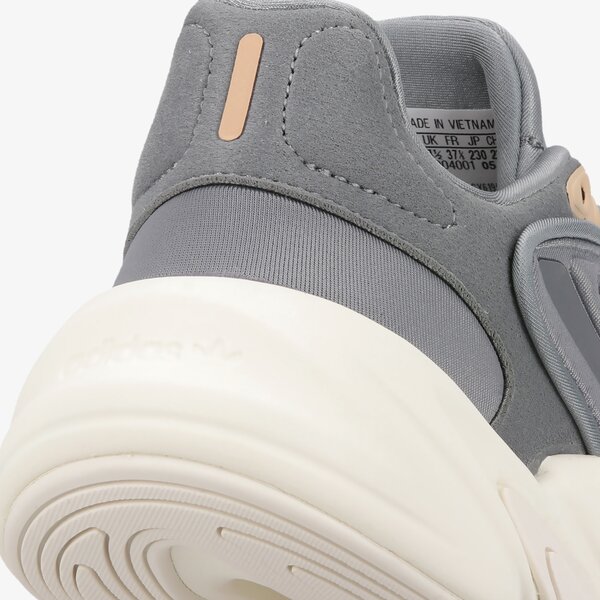 Sporta apavi sievietēm ADIDAS OZELIA WOMEN'S  gy6195 krāsa melna