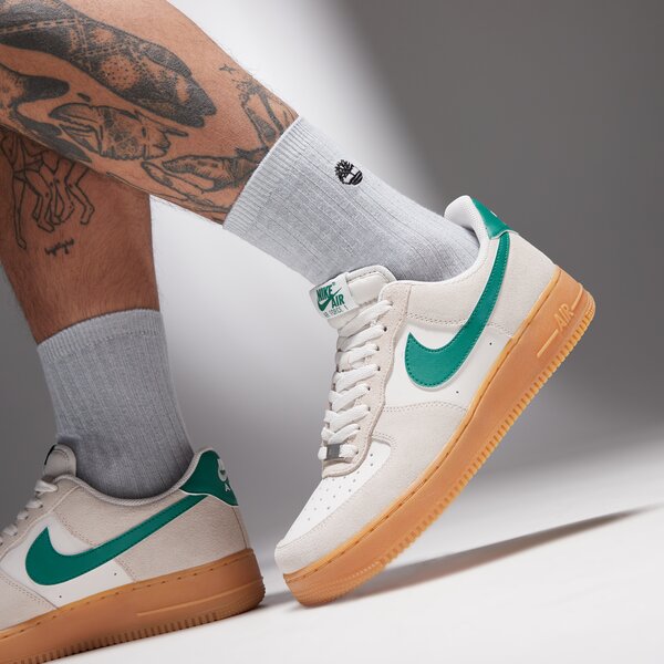 Sporta apavi vīriešiem NIKE AIR FORCE 1 '07 LV8 fq8714-001 krāsa bēša