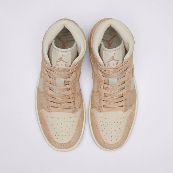Sporta apavi sievietēm WMNS AIR JORDAN 1 MID SE fj3448-200 krāsa bēša