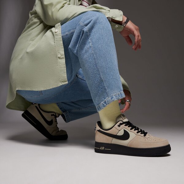 Sporta apavi vīriešiem NIKE AIR FORCE 1 '07  hv6526-200 krāsa haki
