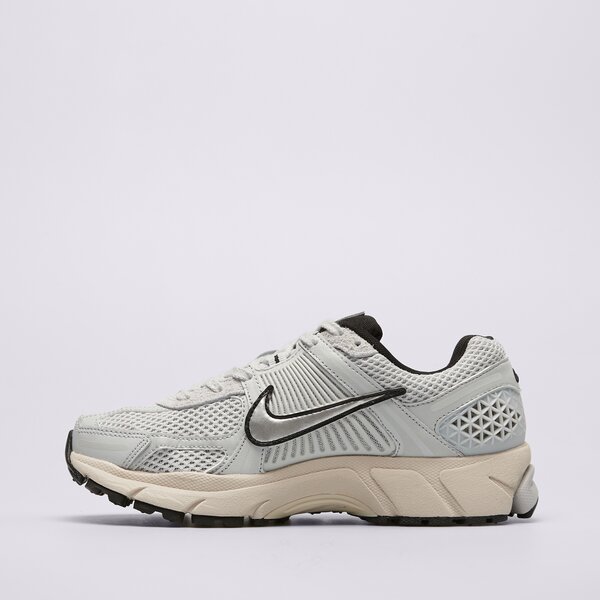 Sporta apavi sievietēm NIKE ZOOM VOMERO 5 fn6742-002 krāsa zila