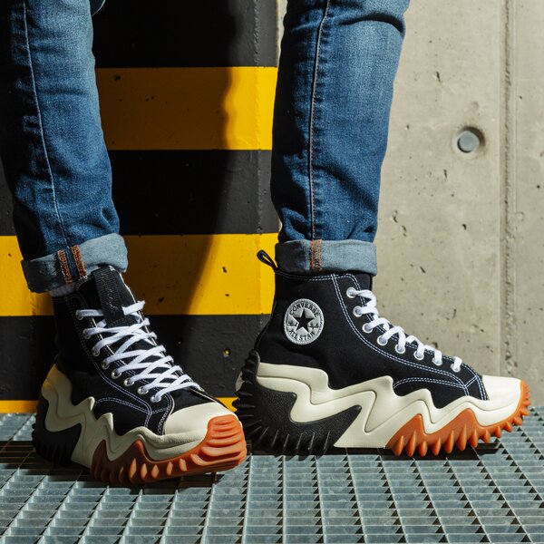 Sporta apavi vīriešiem CONVERSE RUN STAR MOTION 171545c krāsa melna
