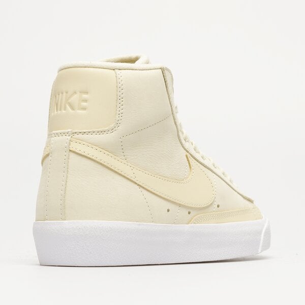 Sporta apavi sievietēm NIKE BLAZER MID '77 LX dq7572-700 krāsa dzeltena