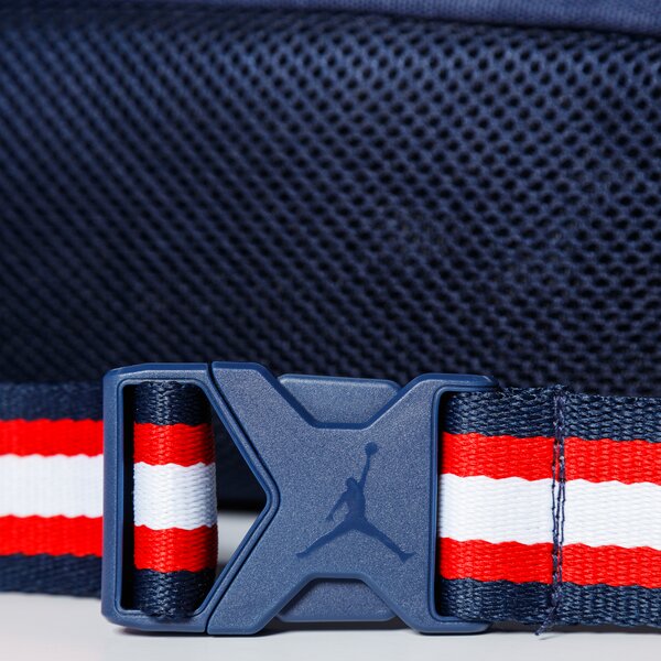Sieviešu gurnu soma JORDAN GURNU SOMA PARIS CROSSBODY 9a0564-u90 krāsa tumši zila