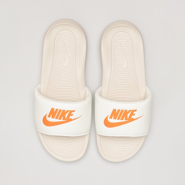 Vīriešu NIKE VICTORI ONE cn9675-108 krāsa bēša