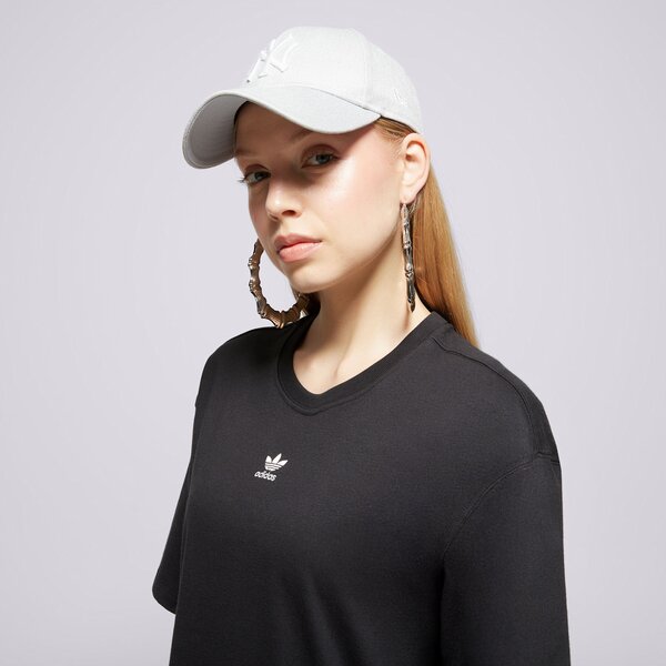 Krekli sievietēm ADIDAS T-SHIRT ESS BOYFR TEE iy7321 krāsa melna