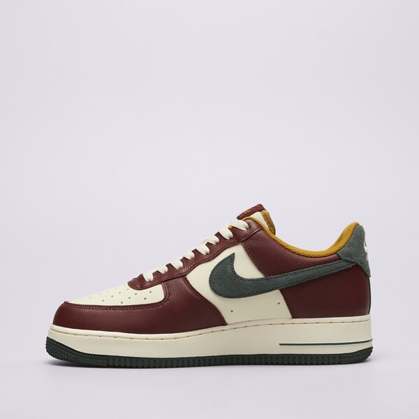 Sporta apavi vīriešiem NIKE AIR FORCE 1 '07 LV8 hq3612-113 krāsa sarkana