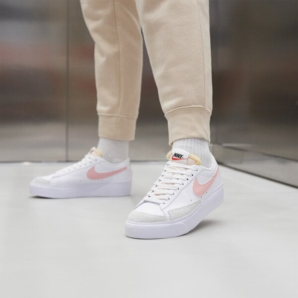 Sporta apavi sievietēm NIKE BLAZER LOW PLATFORM  dj0292-103 krāsa balta