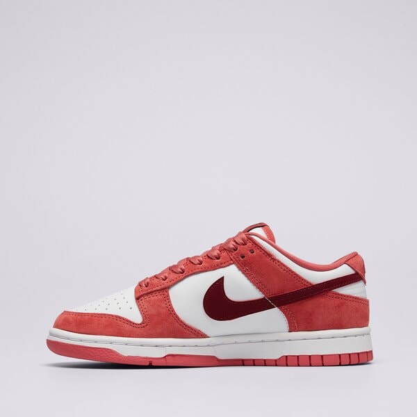 Sporta apavi sievietēm NIKE DUNK LOW  fq7056-100 krāsa sarkana