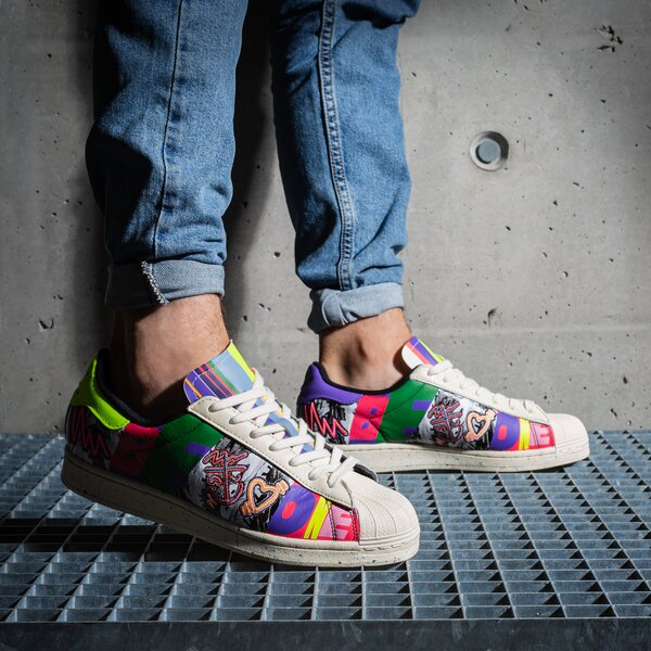 Sporta apavi vīriešiem ADIDAS SUPERSTAR  gx6395 krāsa daudzkrāsaina