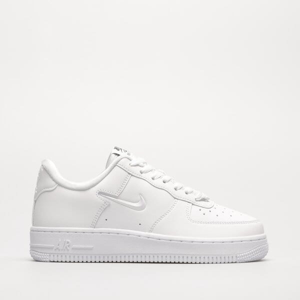 Sporta apavi sievietēm NIKE WMNS AIR FORCE 1 '07 SE fb8251-100 krāsa balta