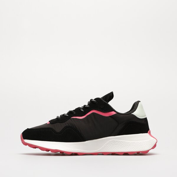 Sporta apavi sievietēm TOMMY HILFIGER TOMMY JEANS WMNS NEW RUNNER en0en021430gj krāsa melna