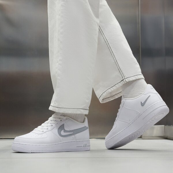 Sporta apavi bērniem NIKE AIR FORCE 1 fq2413-100 krāsa balta