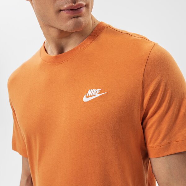 Vīriešu t krekli NIKE T-SHIRT NIKE SPORTSWEAR CLUB ar4997-808 krāsa oranža