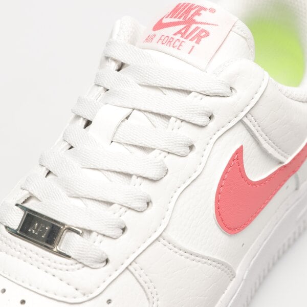 Sporta apavi sievietēm NIKE AIR FORCE 1 '07 SE dv3808-100 krāsa balta