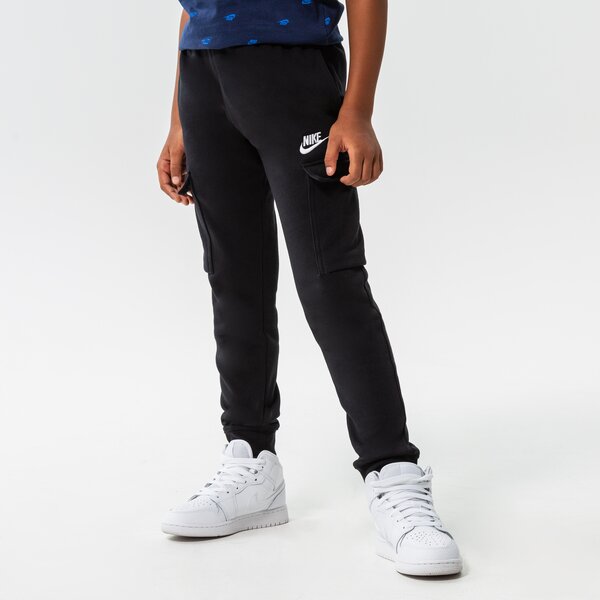 Bērnu bikses NIKE CLUB FLEECE CARGO JOGGERS JUNIOR BOY cq4298-010 krāsa melna