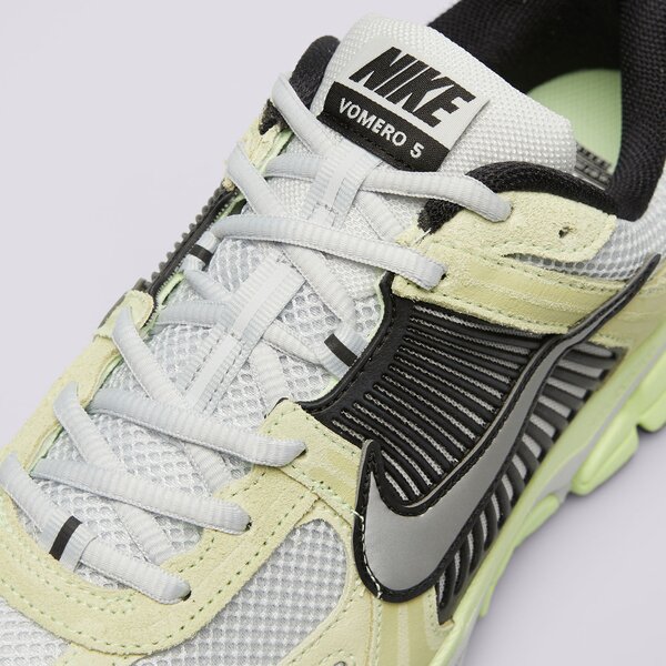 Sporta apavi vīriešiem NIKE ZOOM VOMERO 5 hf1553-700 krāsa pelēka