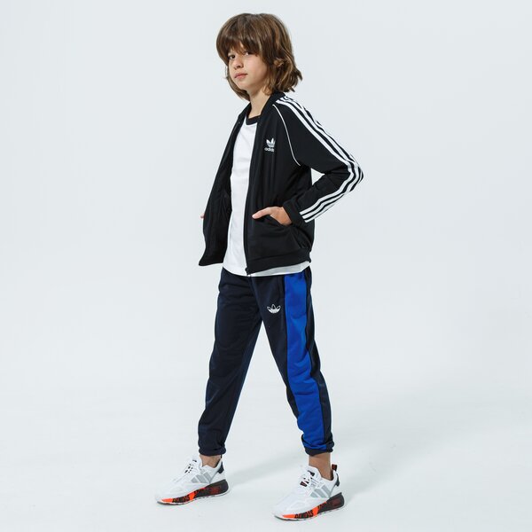 Džemperi bērniem ADIDAS DŽEMPERIS AR RĀVĒJSLĒDZĒJU  SST TRACK TOP B gn8451 krāsa melna