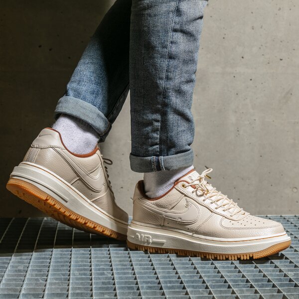 Sporta apavi vīriešiem NIKE AIR FORCE 1 LUXE db4109-200 krāsa balta