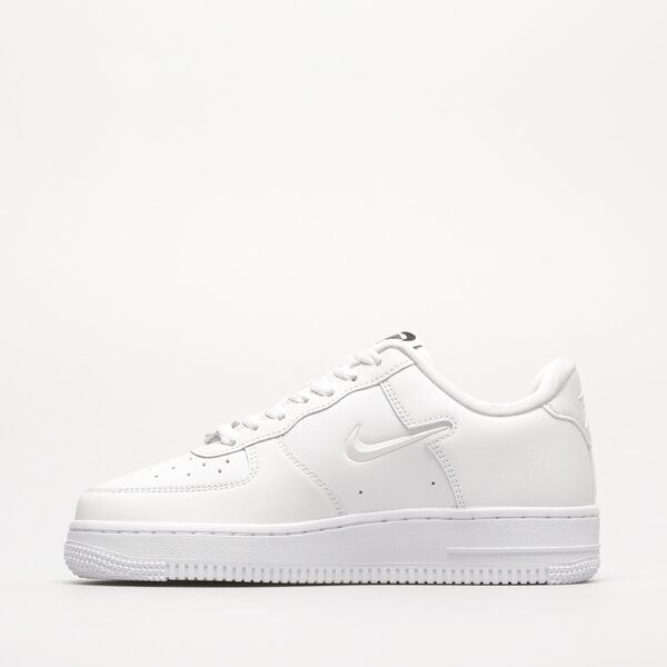 Sporta apavi sievietēm NIKE WMNS AIR FORCE 1 '07 SE fb8251-100 krāsa balta