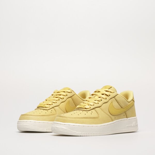 Sporta apavi sievietēm NIKE AIR FORCE 1 '07 PRM dr9503-700 krāsa dzeltena