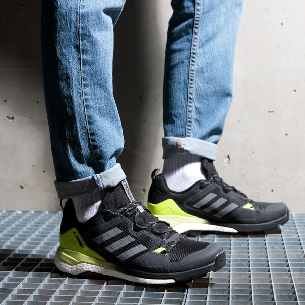 Pārgājienu apavi vīriešiem ADIDAS TERREX SKYCHASER 2 fw2923 krāsa melna
