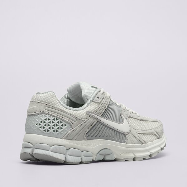 Sporta apavi sievietēm NIKE W ZOOM VOMERO 5 hq0458-001 krāsa pelēka