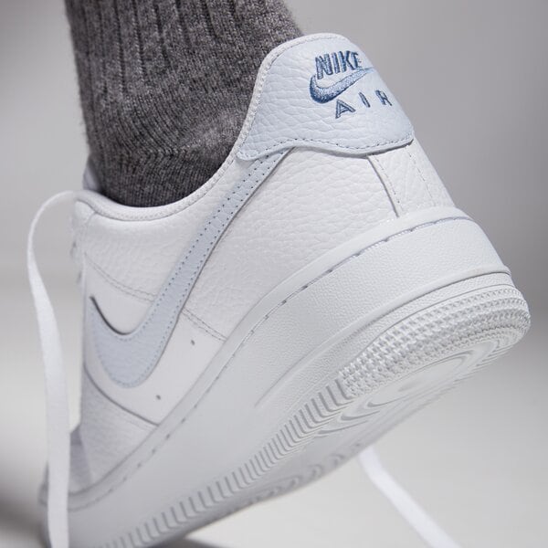 Sporta apavi sievietēm NIKE WMNS AIR FORCE 1 '07 hv2511-100 krāsa balta