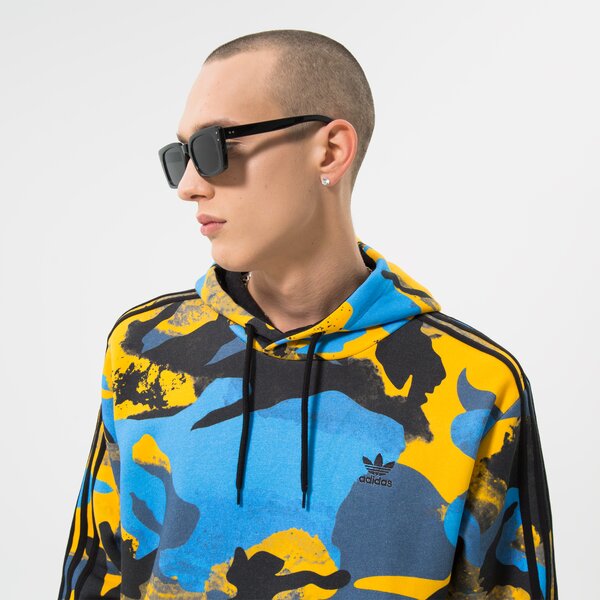 Vīriešu džemperis ADIDAS  DŽEMPERIS AR KAPUCI  CAMO AOP HOODIE hk2804 krāsa daudzkrāsaina