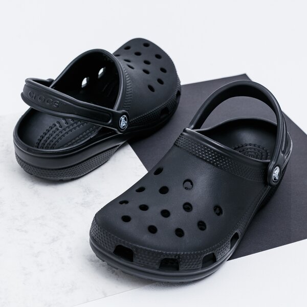 Sieviešu CROCS CLASSIC CLOG  10001-001 krāsa melna