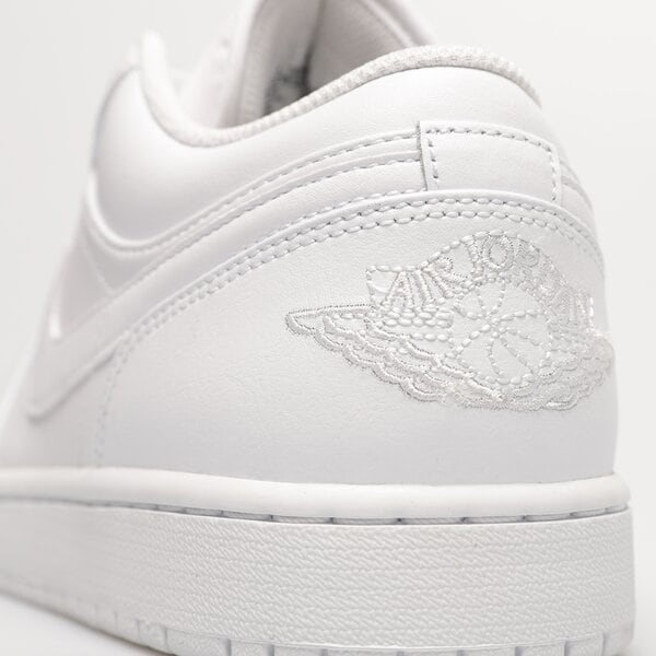 Sporta apavi vīriešiem AIR JORDAN 1 LOW  553558-136 krāsa balta