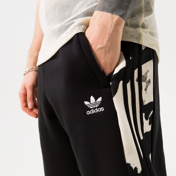 Vīriešu šorti ADIDAS ŠORTI CAMO hk2812 krāsa melna