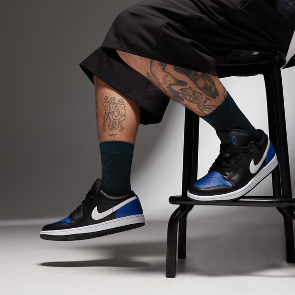 Sporta apavi vīriešiem AIR JORDAN 1 LOW  553558-042 krāsa melna
