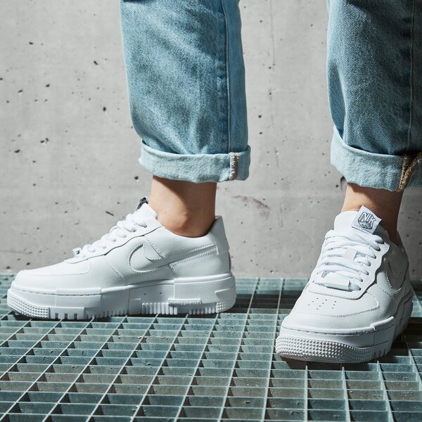 Sporta apavi sievietēm NIKE AIR FORCE 1 PIXEL  ck6649-100 krāsa balta